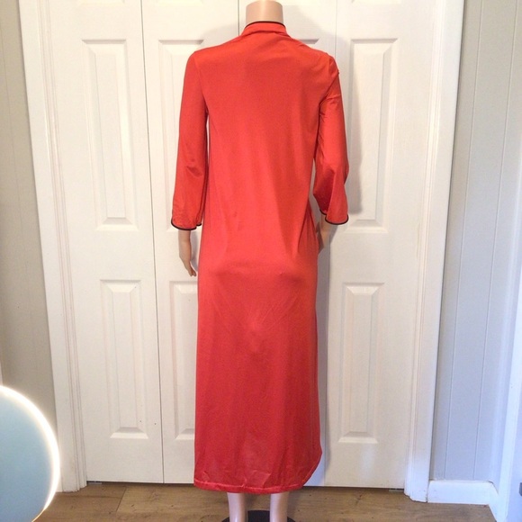 JC Penny Womens Vintage Red Asian Inspired 3/4 Sleeve Satin Robe Size XSmall - Picture 6 of 9
